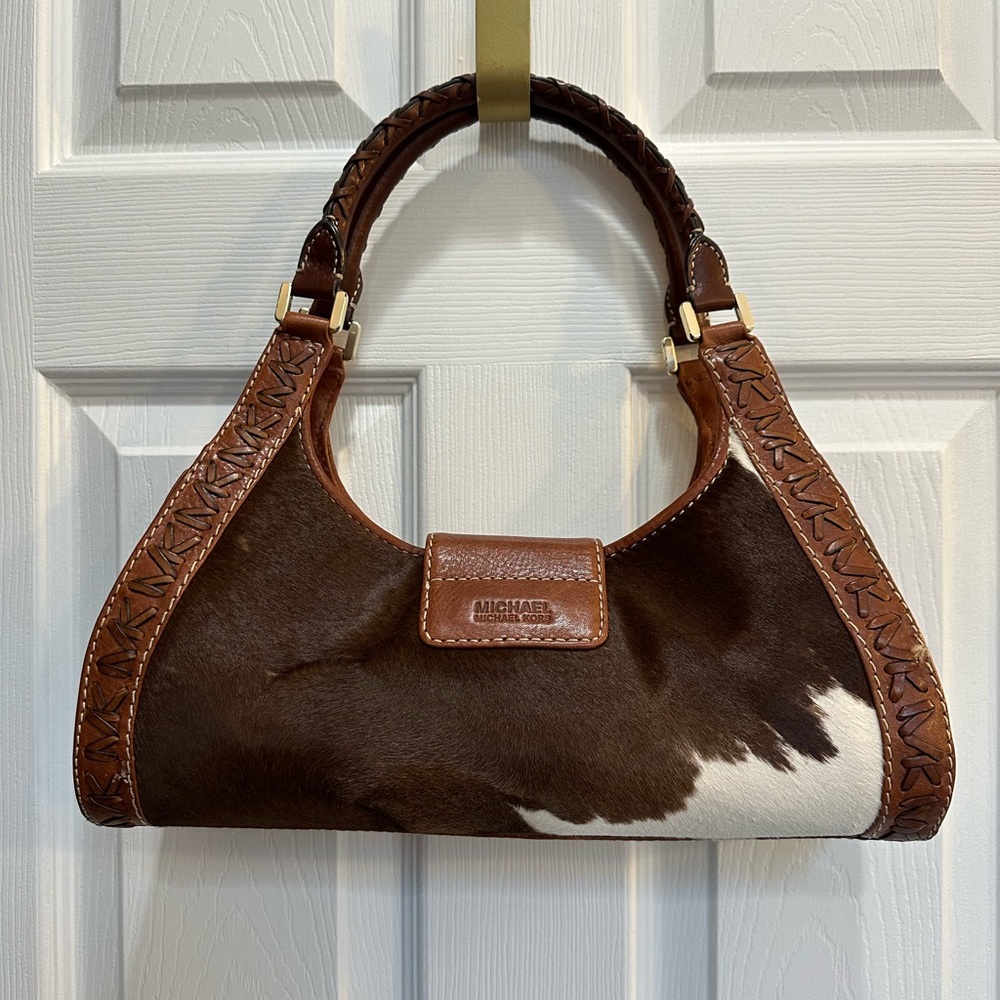 Perfect for fall & winter Michael Michael Kors brown cowhide bag. - Picture 2 of 9